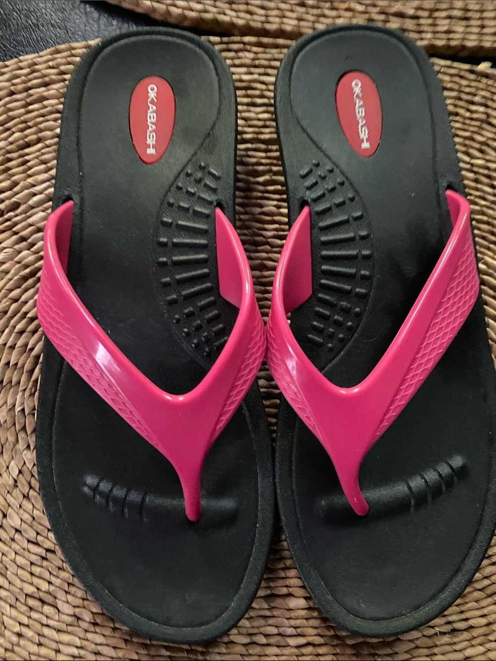 Okabashi Women's Hot Pink and Black Flip Flops Size Large